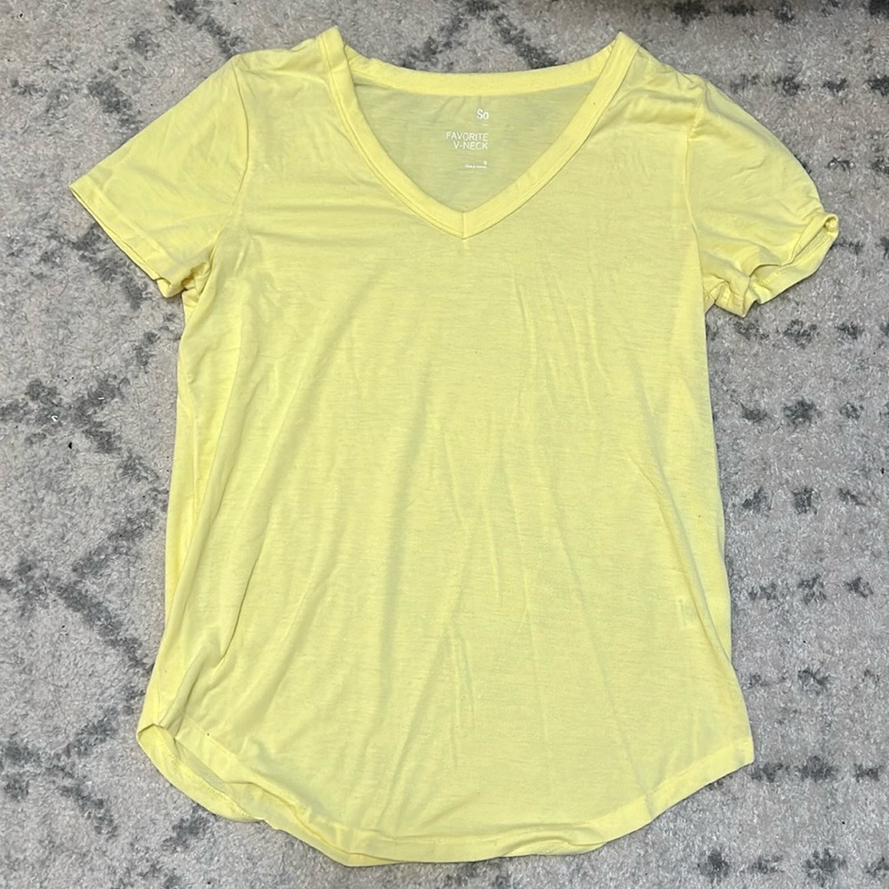 Juniors V-neck tshirt SIZE SMALL